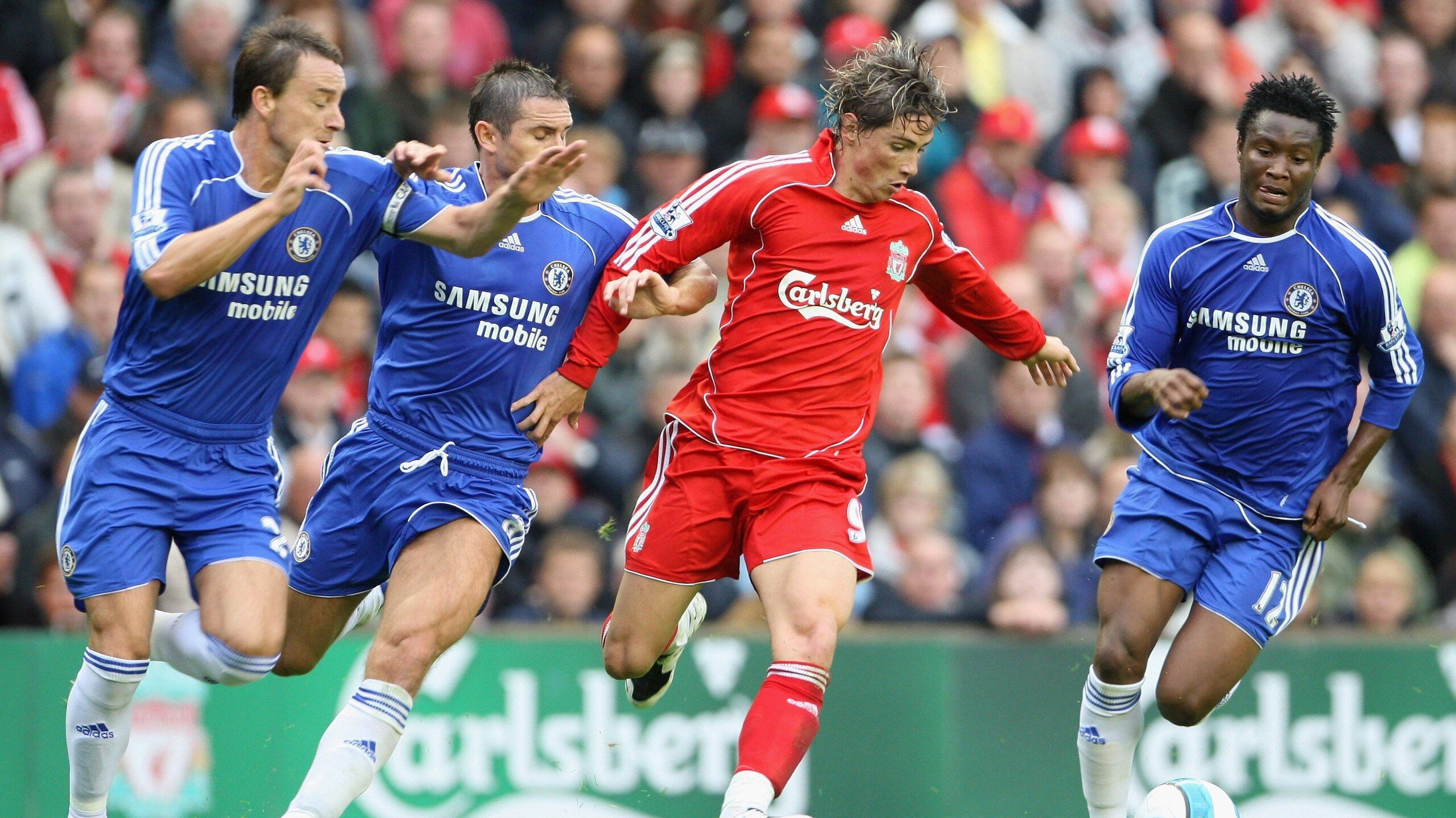 爱游戏体育入口-特斯·冯·迪克：通过出色的体能和技术优势，掌控南非队比赛节奏